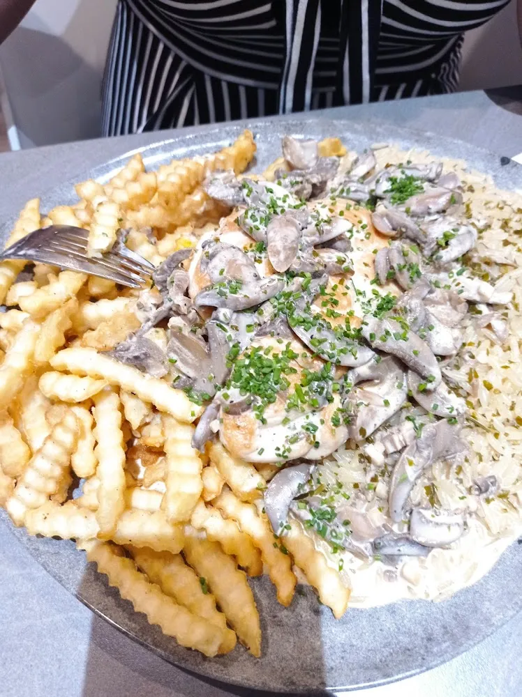 Escalope Poulet Frites Et Légumes